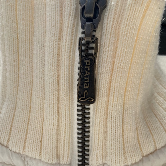 PRANA Cozy Soft Sherpa Diva Quilted Vest Apres Ski Fall Layering Winter White S - Picture 9 of 10
